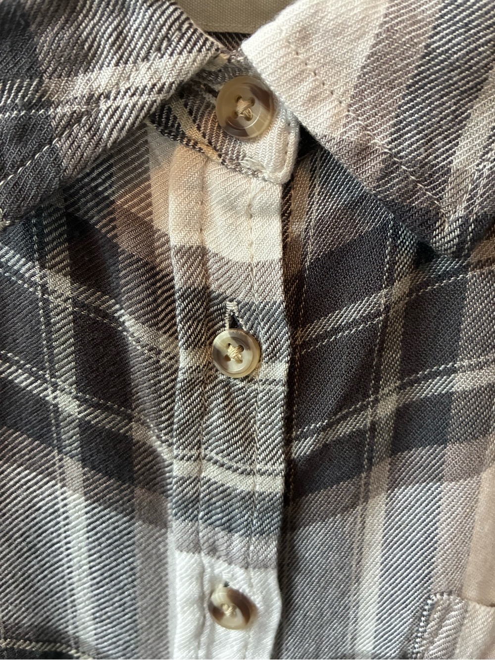 Lucky Brand Cloud Plaid Lightweight Boyfriend Flannel with Chest Pocket. XL - Picture 6 of 16